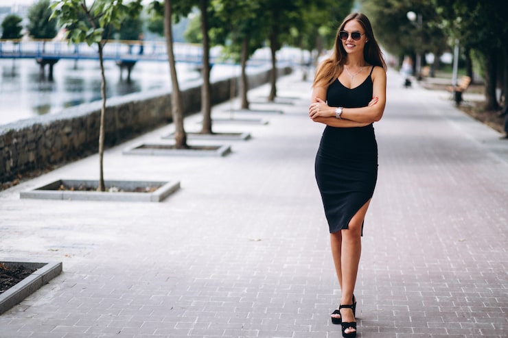 Black Bodycon Dress