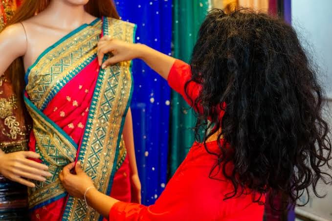 Saree Draping Styles to Look Slim